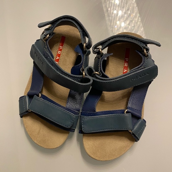 Prada kid’s sandals size 10.5 NWOT - Picture 2 of 8
